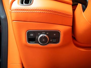 صورة مصغرة 18 لـ 2021 Aston Martin DBX