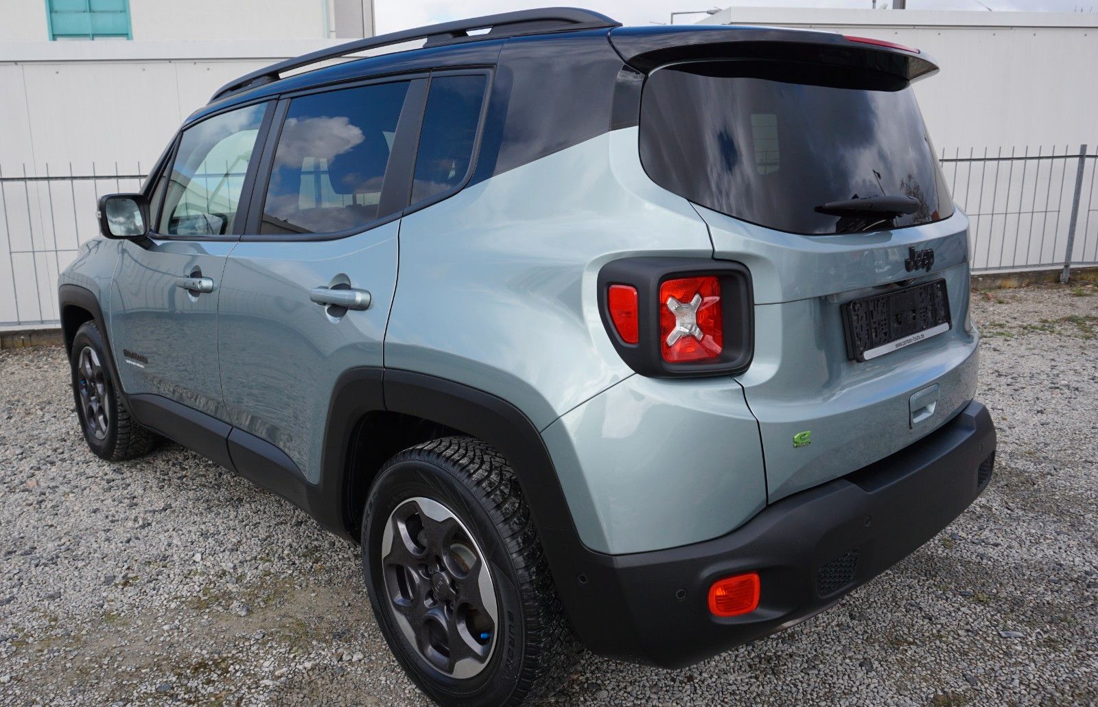 Fahrzeugabbildung Jeep Renegade Longitude Mild-Hybrid FWD, Kamera