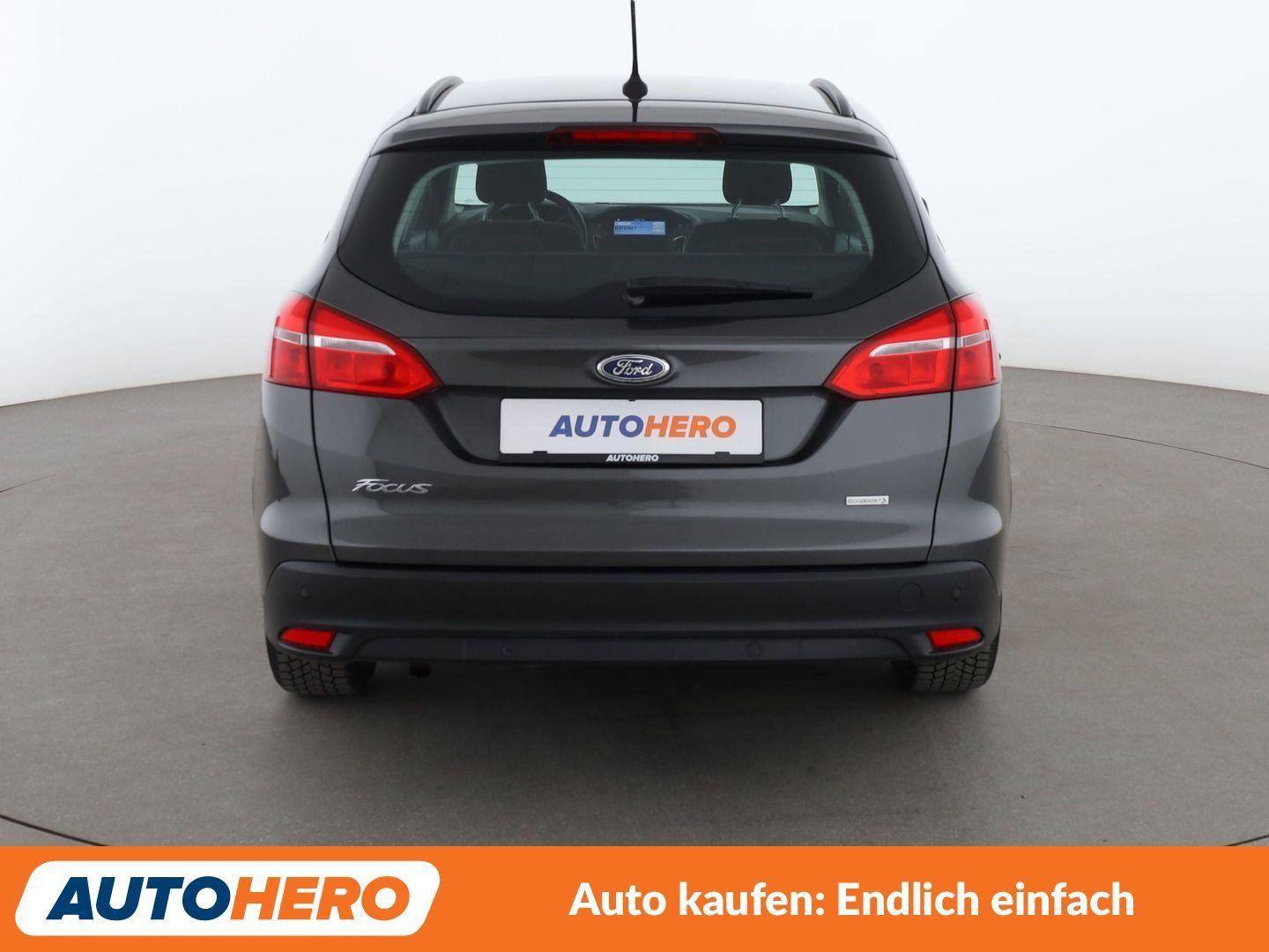 Ford Focus 1.0 EcoBoost Business*NAVI*TEMPO*PDC*SHZ*
