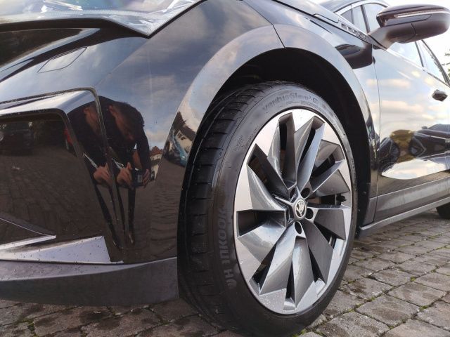 Fahrzeugabbildung SKODA Enyaq 80 iV 82kWh Brutto AHK, SD