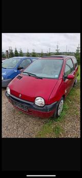 Renault Twingo Auto - Renault Twingo aus 2003 mit Benzin-Antrieb: Kleinwagen