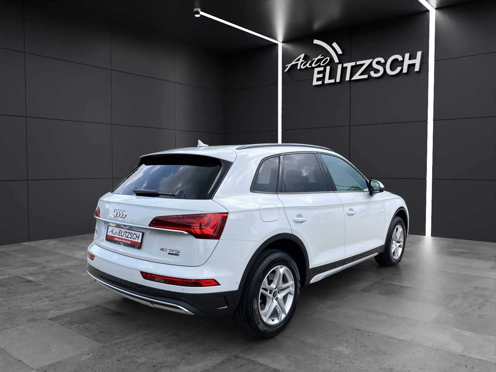 Fahrzeugabbildung Audi Q5 40 TFSI quattro advanced