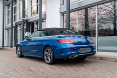 MERCEDES-BENZ C220d Cabrio/ AMG LINE/ BURMERSTER/ CARPLAY/LED MERCEDES-BENZ C220d Cabrio/ AMG LINE/ BURMERSTER/ CARPLAY/LED