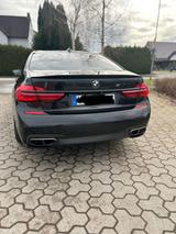 BMW 750d xDrive - M Paket Fondpaket TV Voll - BMW 7er Reihe in Bielefeld