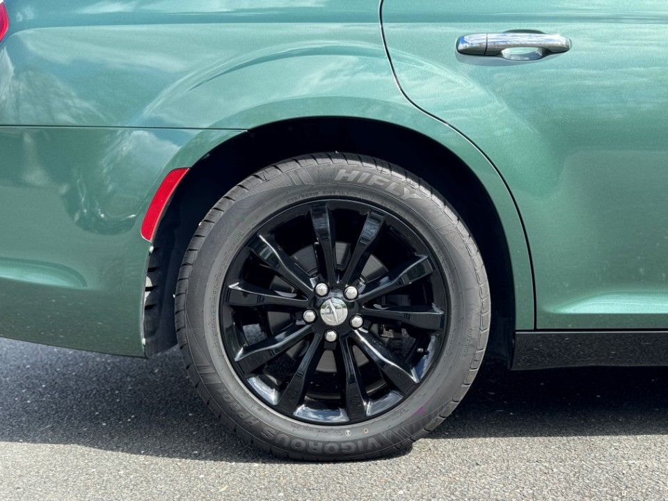 Fahrzeugabbildung Chrysler 300C 3.6 Limited 4x4 Leder Kamera 20 Zoll Alu