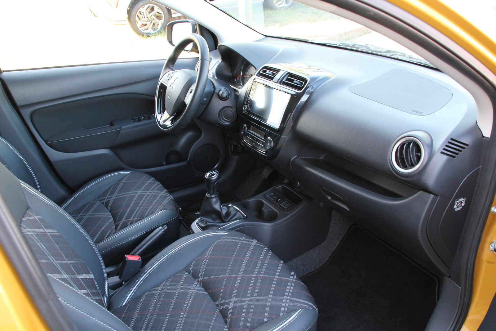 Fahrzeugabbildung Mitsubishi Space Star 1.2 MIVEC AS&G Top