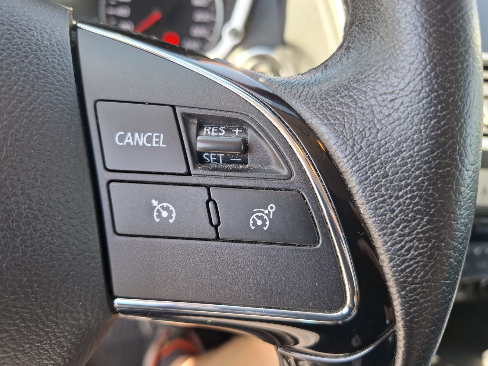 Fahrzeugabbildung Mitsubishi Eclipse Cross 1.5 Plus KAMERA*TEMP*KLIMA*SHZ*APP