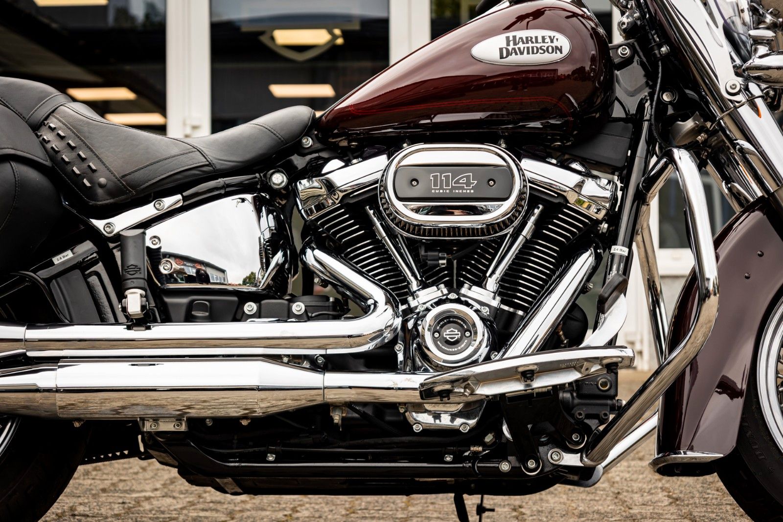 Fahrzeugabbildung Harley-Davidson Softail Heritage FLHCS 114 CUI -NEUWERTIG -