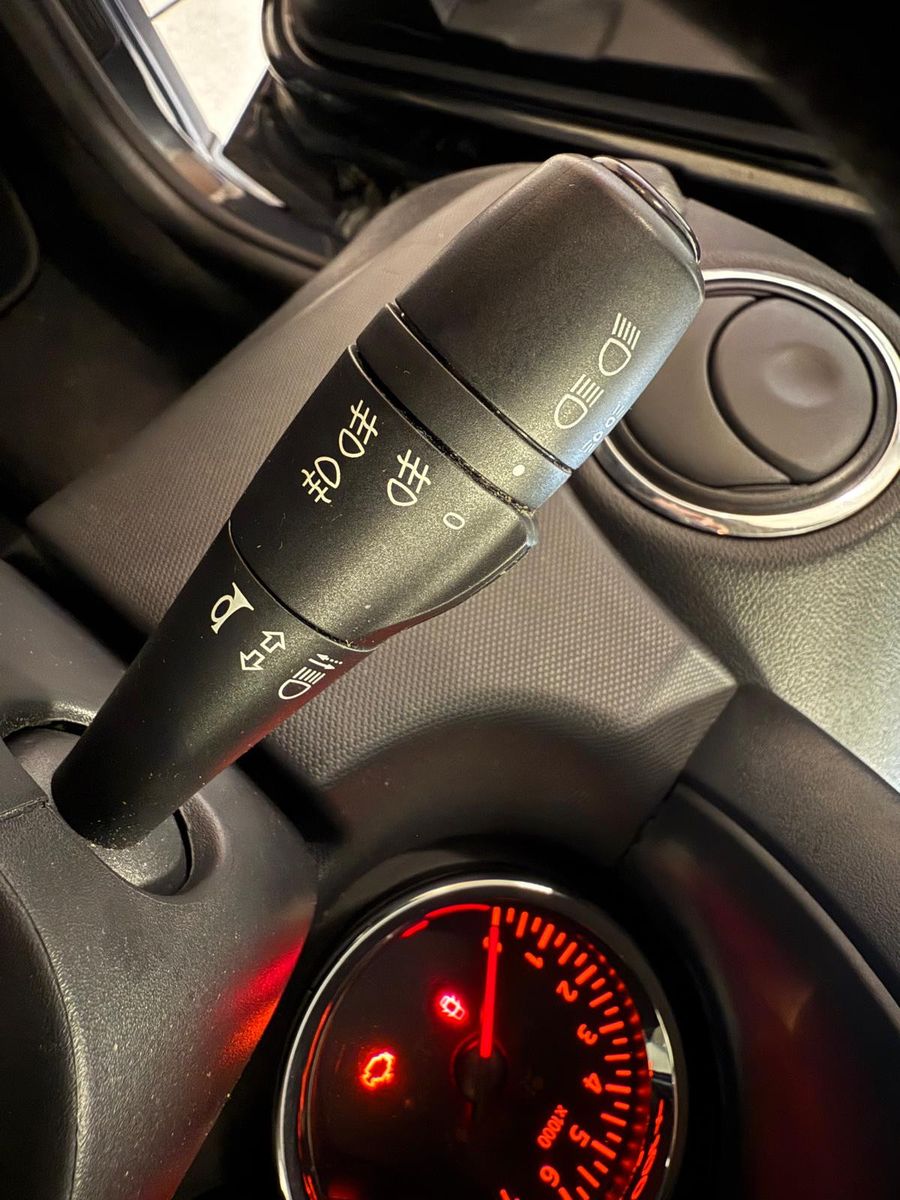 Fahrzeugabbildung Dacia Duster I Laureate /8.FACH BEREIFT/NAVI/KLIMA/AHK