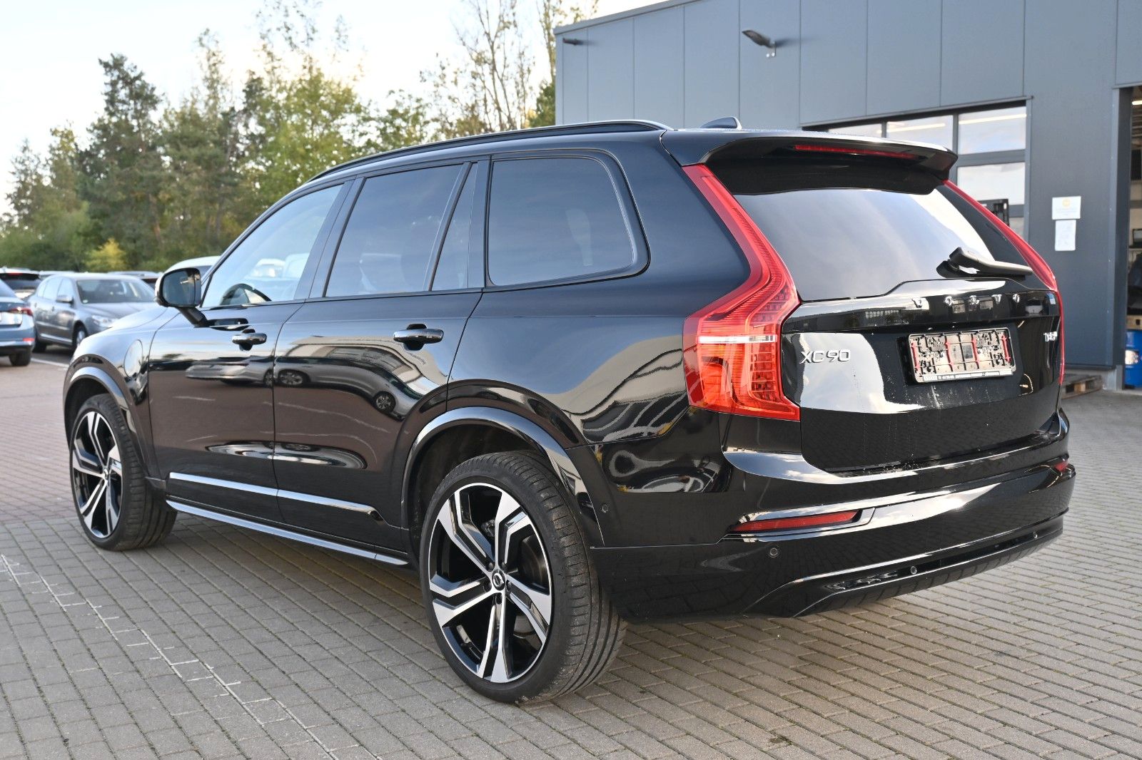 Fahrzeugabbildung Volvo XC90 T8 AWD RC Ultra Dark*LUFT*360°*ACC