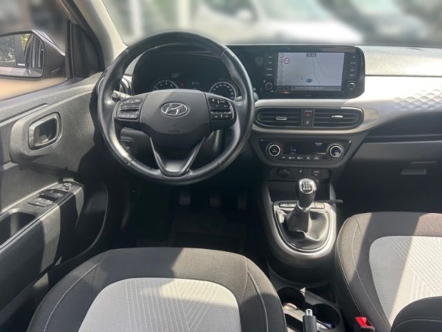 Fahrzeugabbildung Hyundai i10 Style Navi Apple CarPlay Android Auto DAB SH