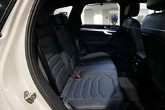 VW Touareg TDI R-Line | Leder | HuD | Luftfederung VW Touareg TDI R-Line | Leder | HuD | Luftfederung