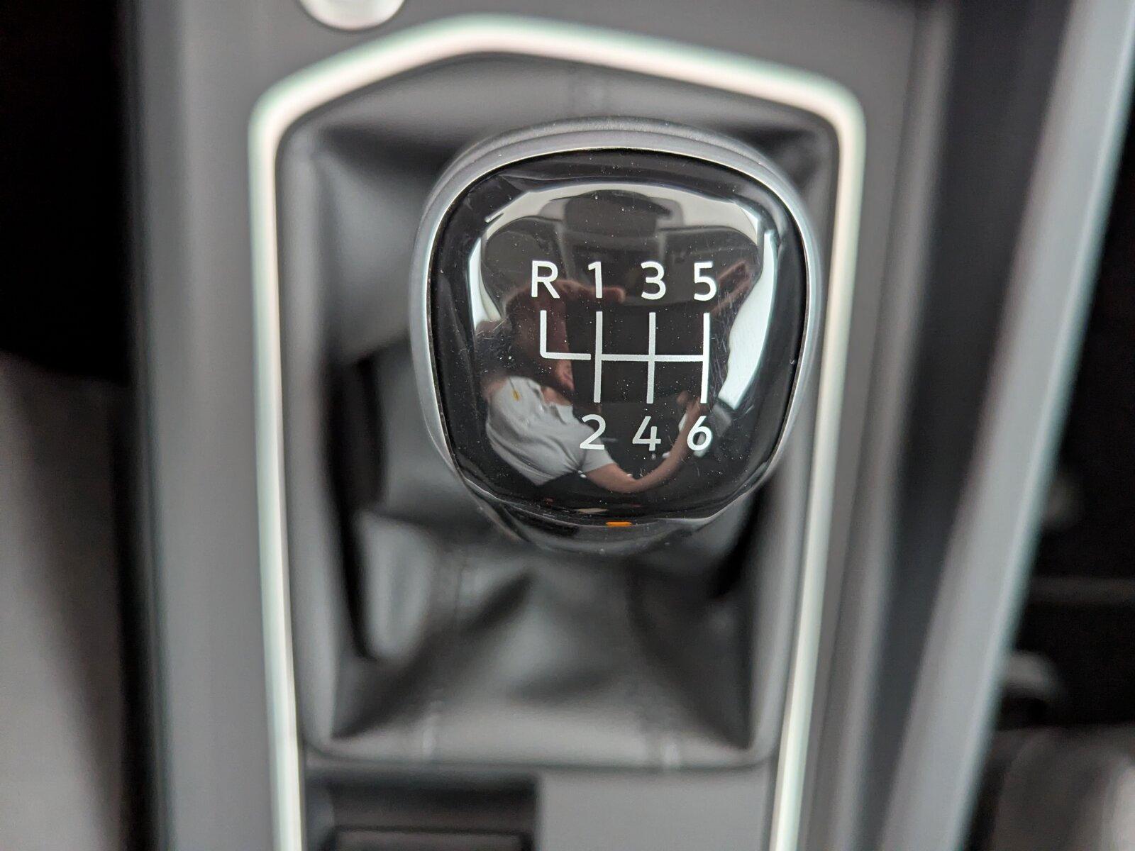 Volkswagen Golf VIII 1.5 TSI Life NAVI+AHK+ACC+SHZ+PDC+, миниатюра 19