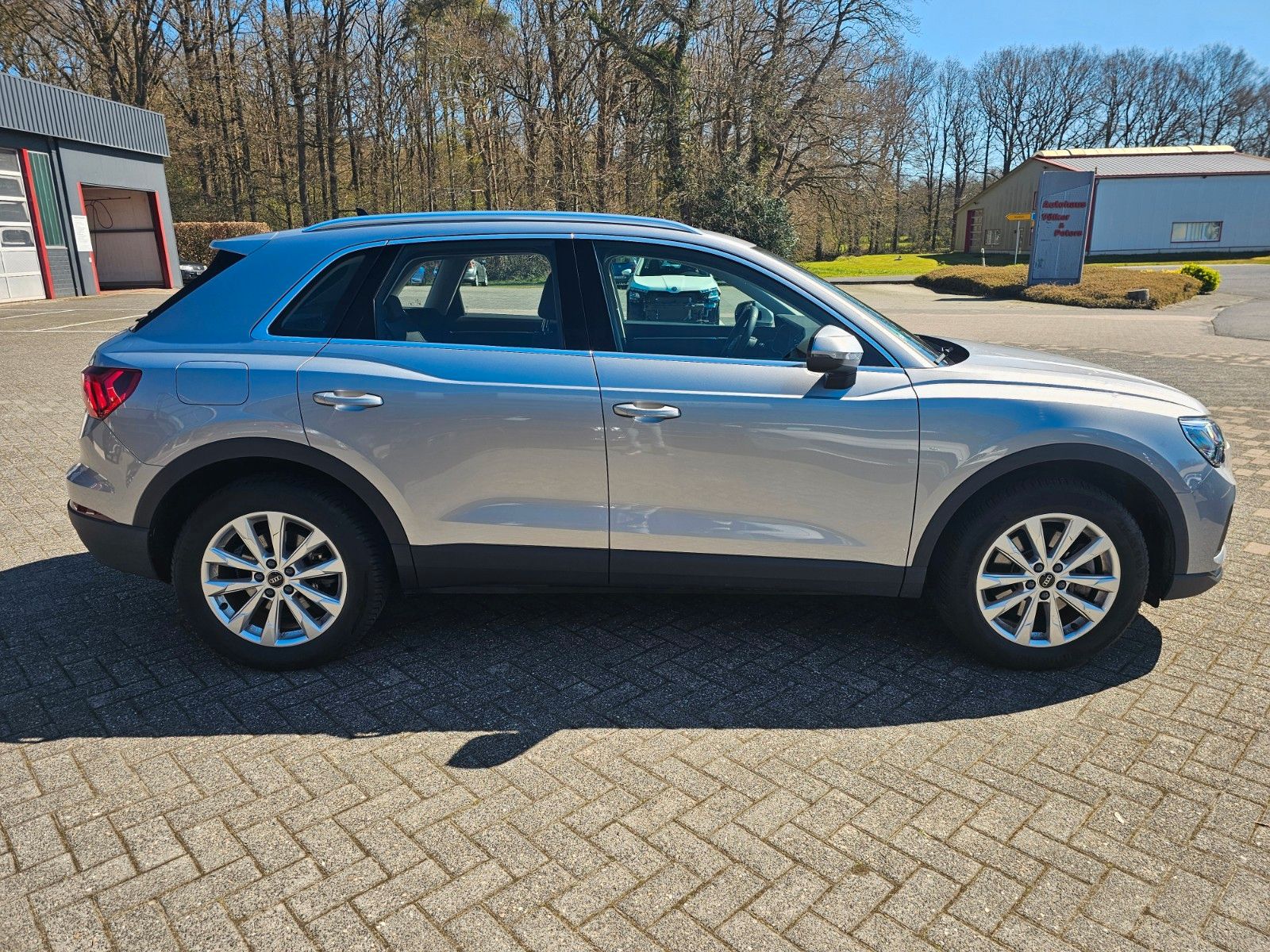 Audi Q3 45 1.4 TFSI e basis *AHK*LED foto 4