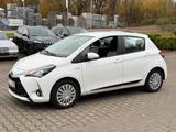 Toyota Yaris Hybrid Comfort Garantie* Navi* TÜV Neu* - Toyota Gebrauchtwagen in Frankfurt