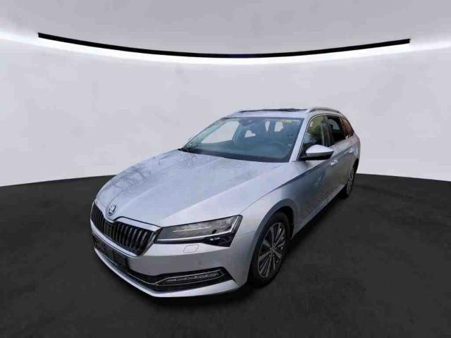 Skoda Superb Combi 1.5 TSI DSG Style NAVI MATRIX AHK S