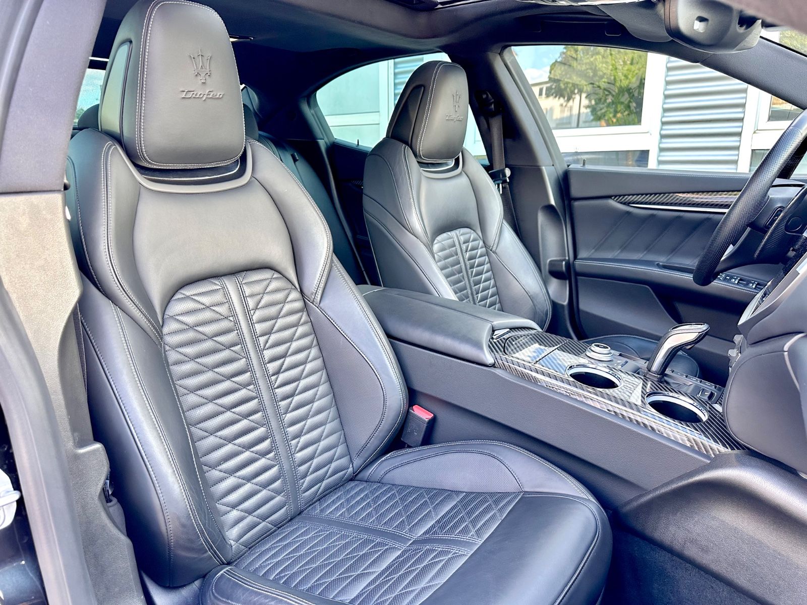 Fahrzeugabbildung Maserati GHIBLI TROFEO *VOLL+CARBON+U.V.M...!