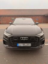 Audi AUDI Q8 2018 3 x S-Line - Audi Q8 von privat