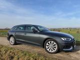 Audi A4 35 TFSI advanced | EZ 12/2020 | 70.500 k - Audi A4: Kombi, 2.7