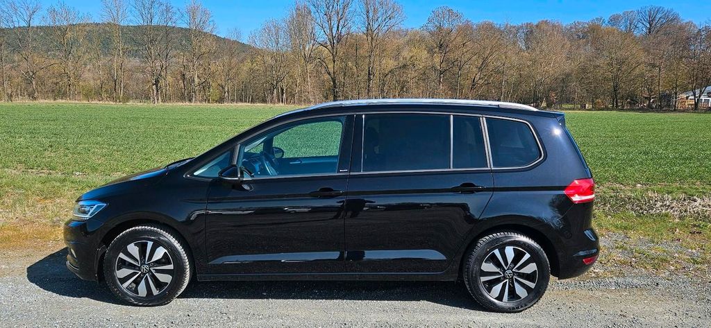 Image of Volkswagen Touran