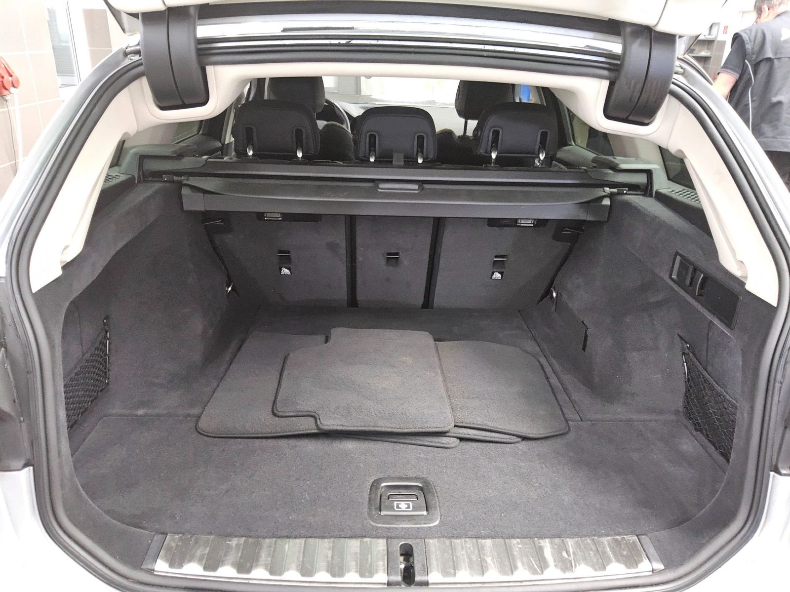 BMW 318d Touring Advantage T-Leder Navi LED LC-Pro foto 12