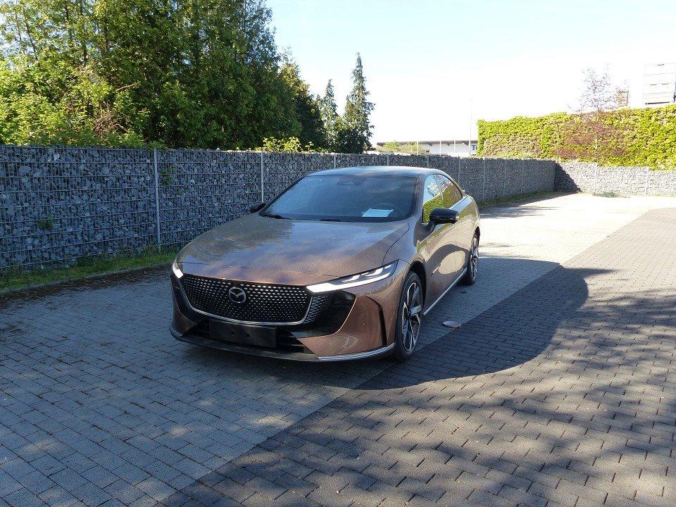 Mazda 6E EV 258ps