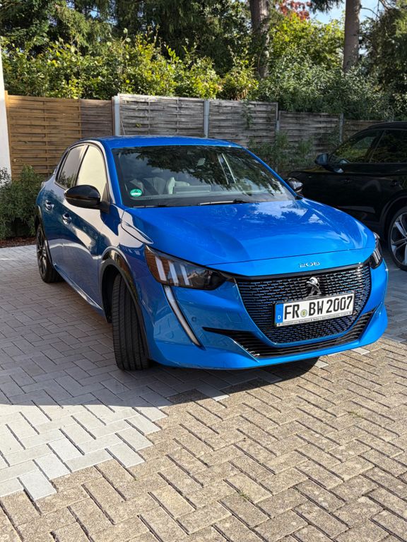 Image of Peugeot e-208