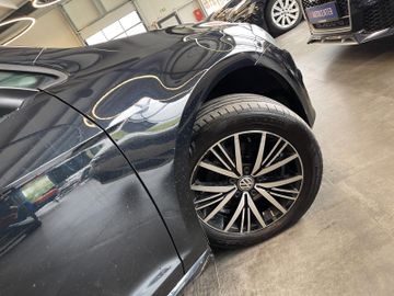 Volkswagen Golf VII Lim. Allstar BMT 4Motion *STHZ*AHK*KAM*