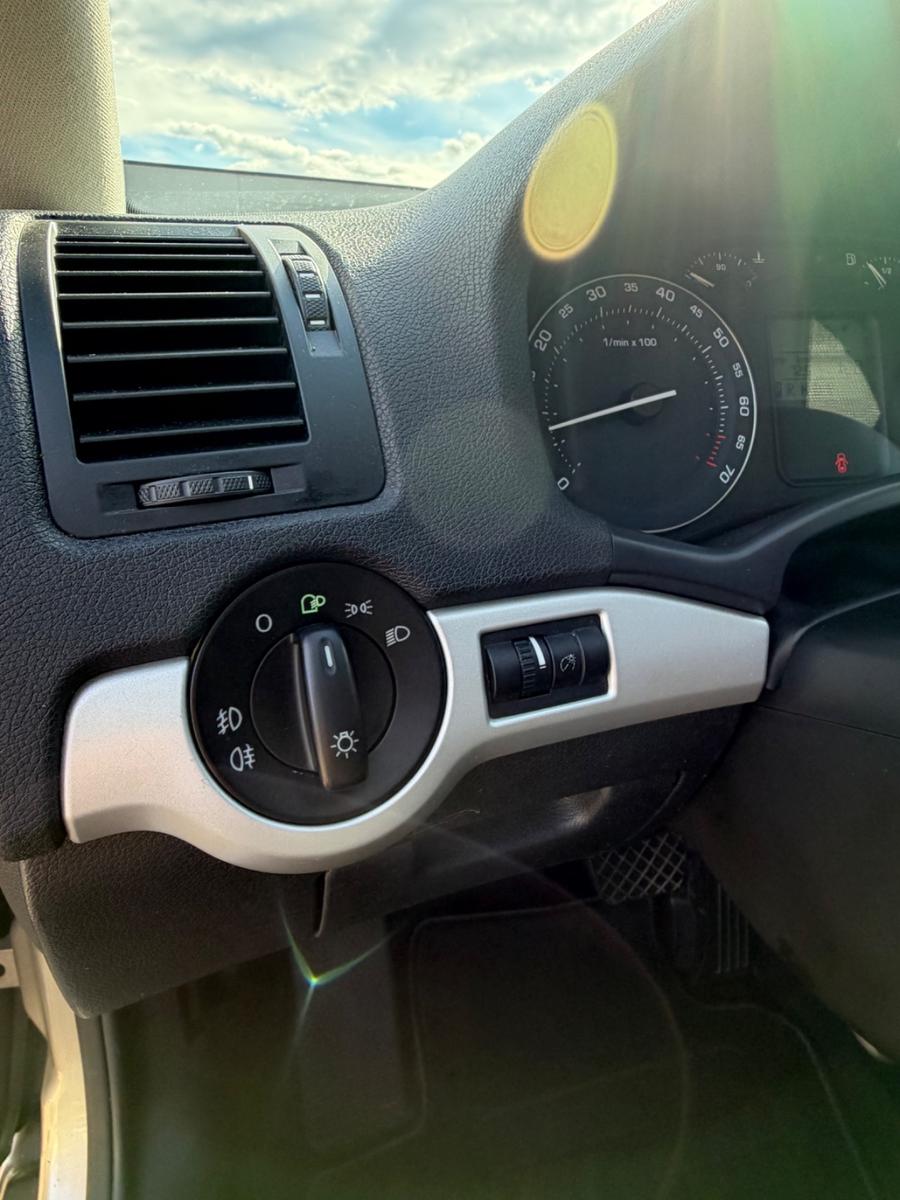 Skoda Octavia 2006 — photo 31