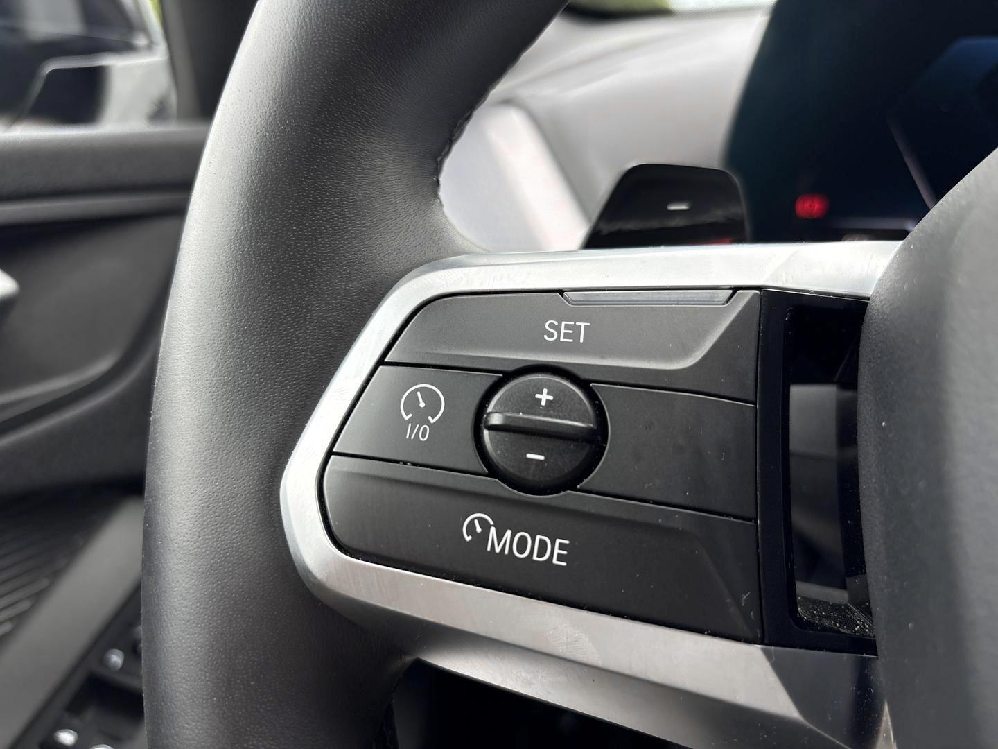 BMW 1 Series M Sport ACC RFK SHZ LED PDC Pano Navi Digita, миниатюра 17