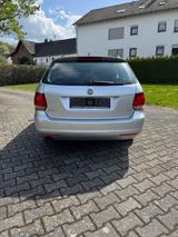 Volkswagen Golf 1.6 TDI Comfortline Variant Comfortline - Volkswagen Golf aus 2011: 1.6