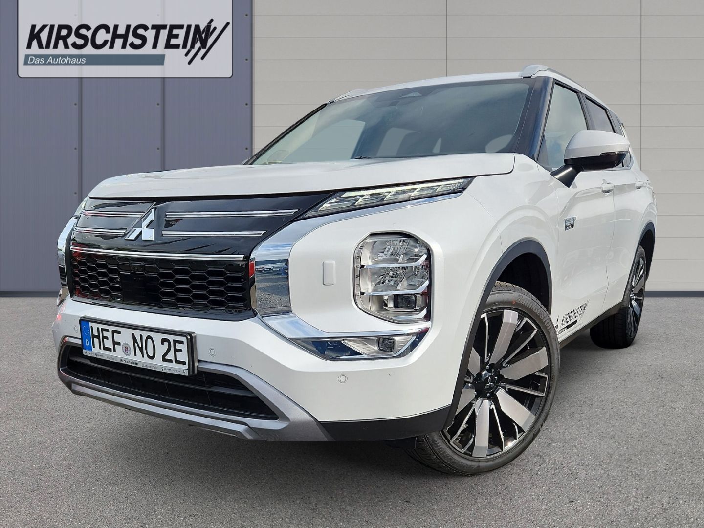 Mitsubishi Plug-in Hybrid Outlander Intro 4WD Fahrschule!