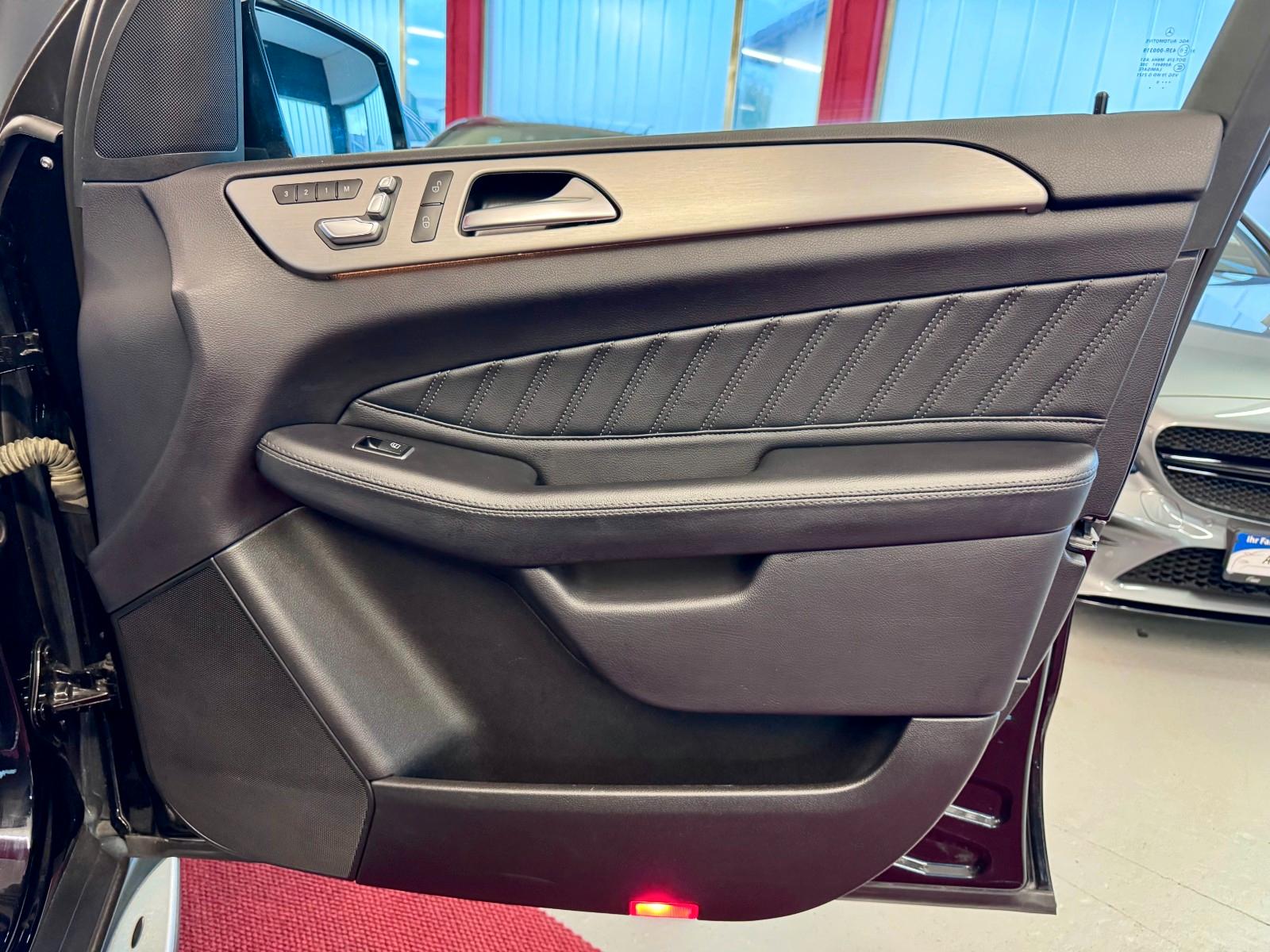Mercedes-Benz GLE350d 3x AMG AHK 360°Airmatic 4Matic Comand 20