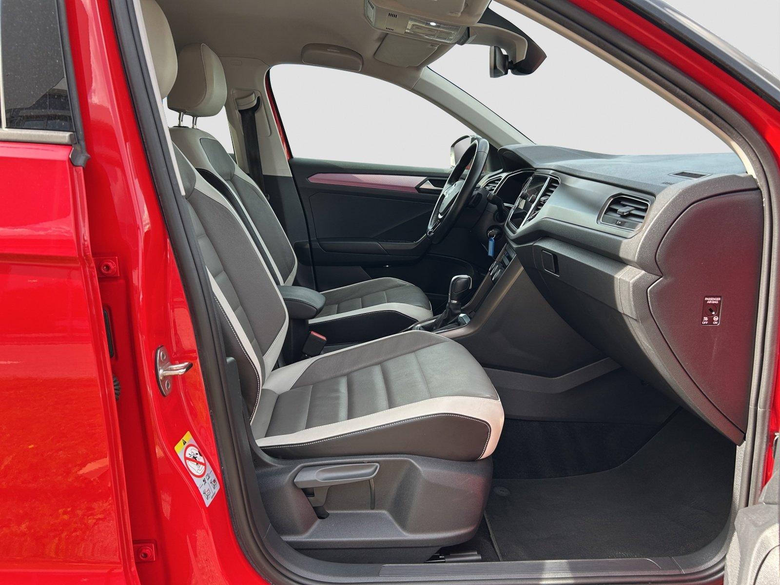 Volkswagen T-Roc 1.5 TSI DSG Style ACC BEATS LED LEDER NAVI