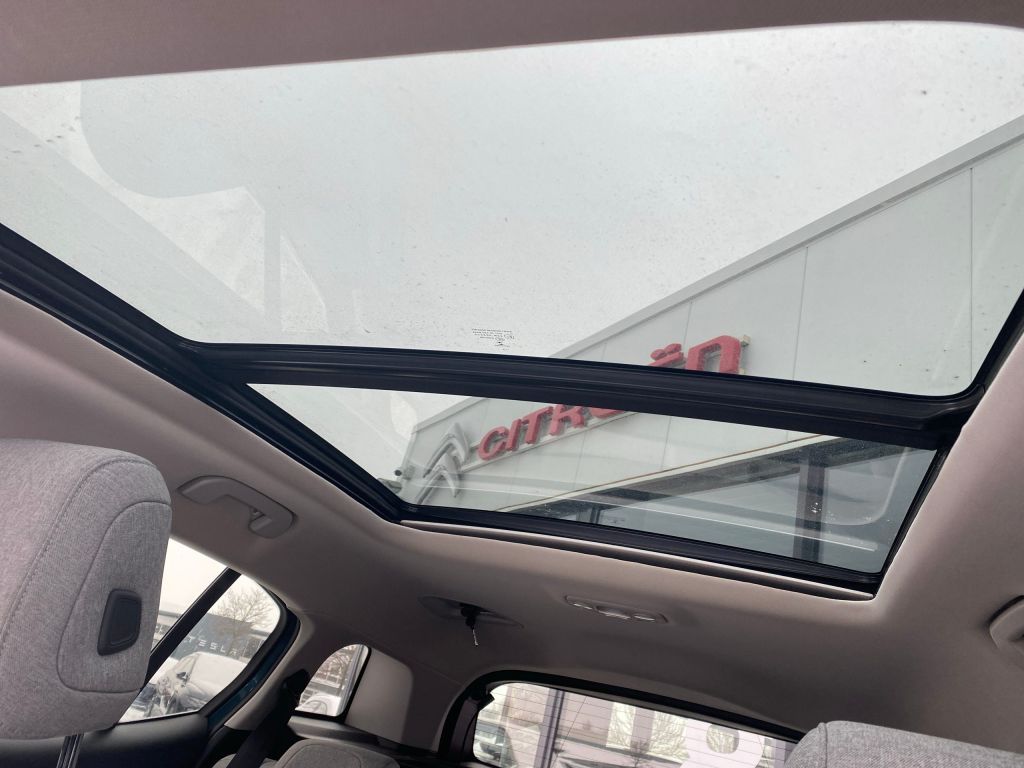 Fahrzeugabbildung Citroën C5 Aircross Pure Tech 180 S&S EAT8 SHINE *Automa