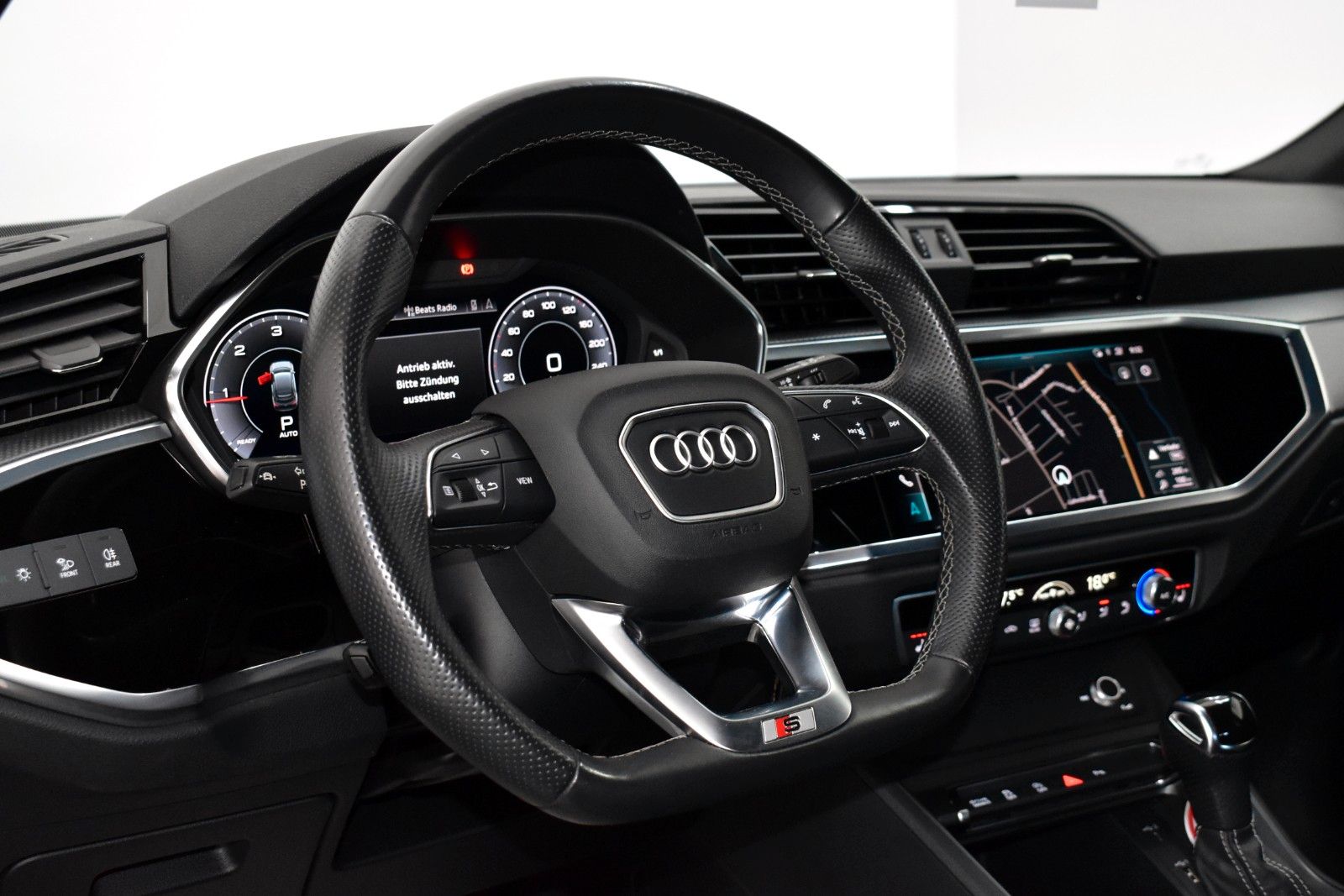 Fahrzeugabbildung Audi Q3 Sportback 35 TDI S line Leder,Navi,LED,Kamera