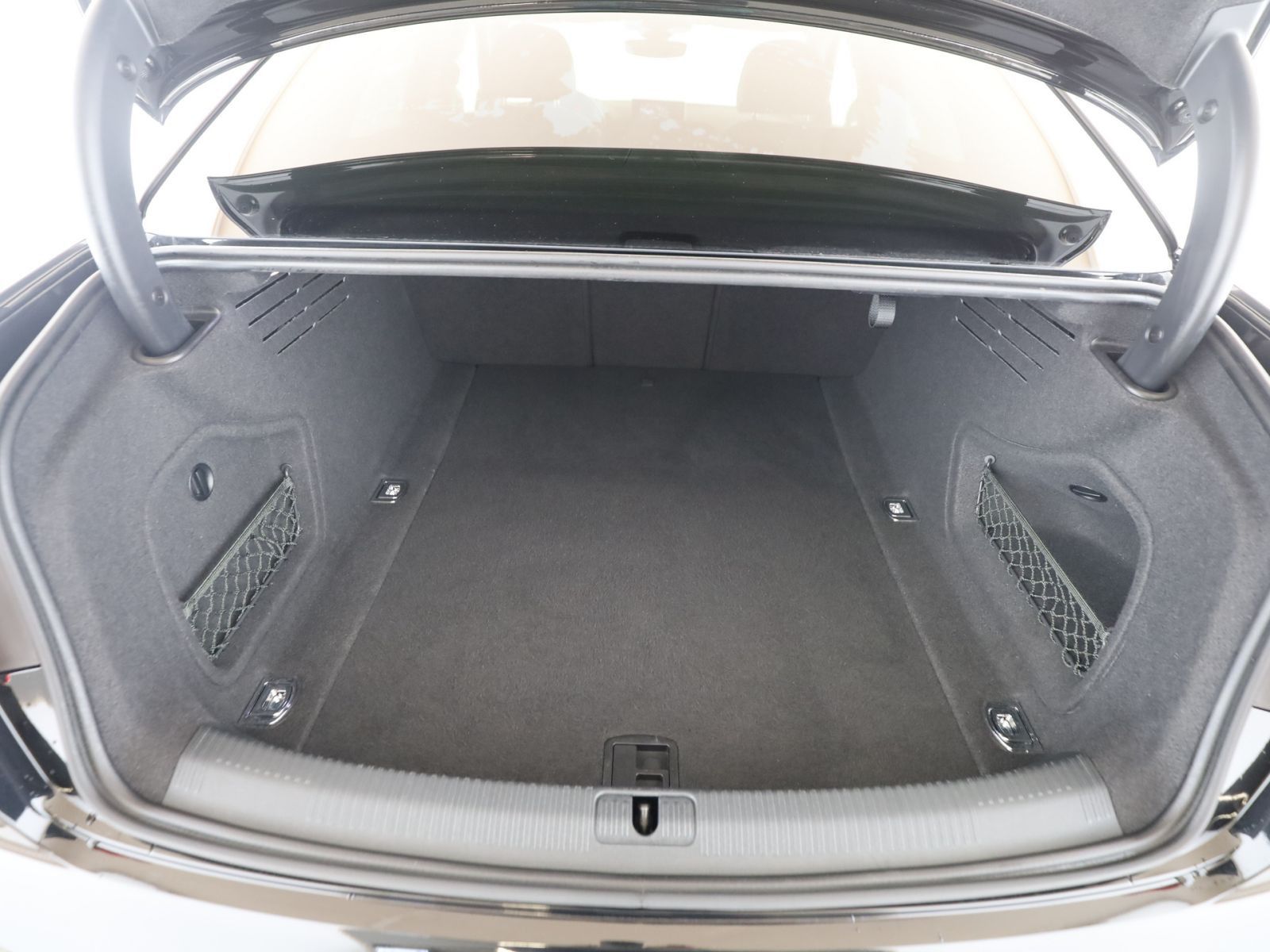 Audi A4 Limousine 40 TDI Design quattro Pano LED RFK foto 11