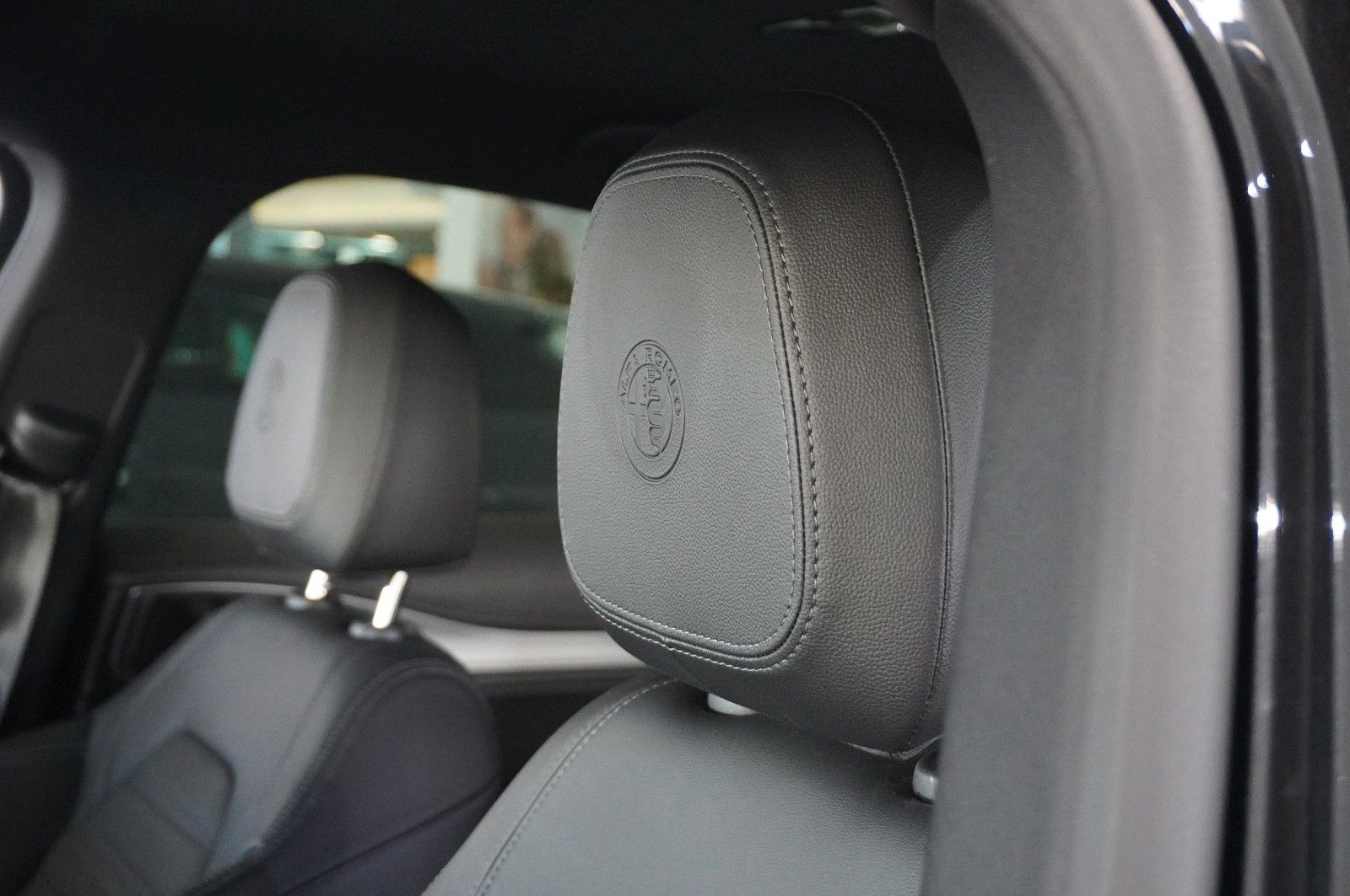 Fahrzeugabbildung Alfa Romeo Stelvio 2.2D VELOCE Q4 NAVI/LED/KAMERA/MATRIX/SH