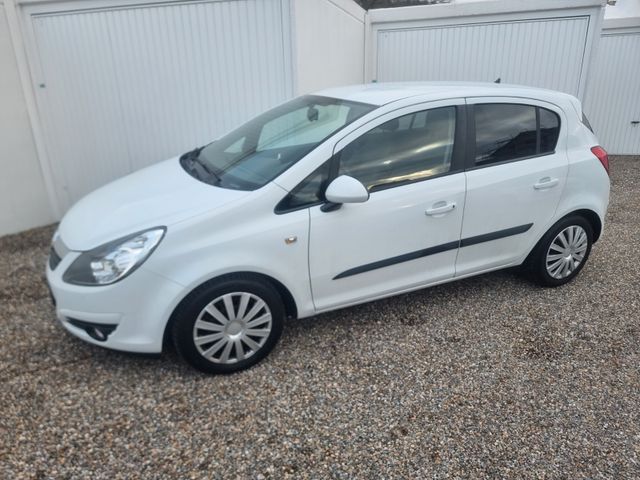 Opel Corsa D Innovation 90PS Klima nur 145tkm TÜV neu