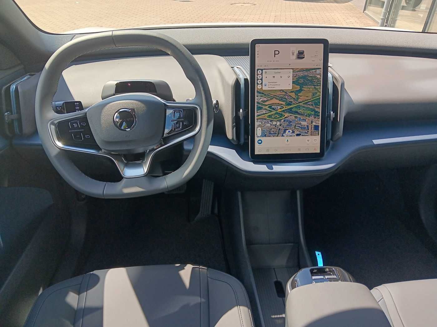 Fahrzeugabbildung Volvo EX30 Single Extended Range RWD Plus