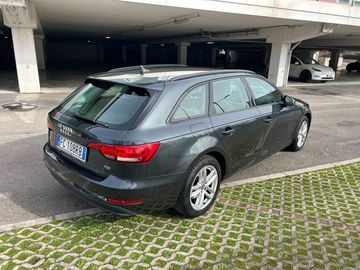 Audi A4 - 4