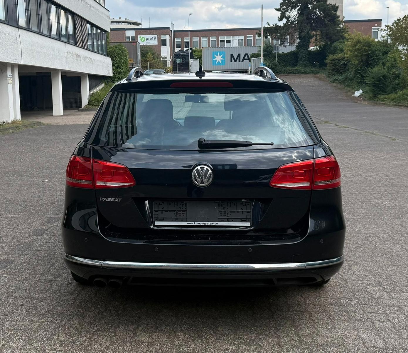 Volkswagen Passat 2012 — photo 9