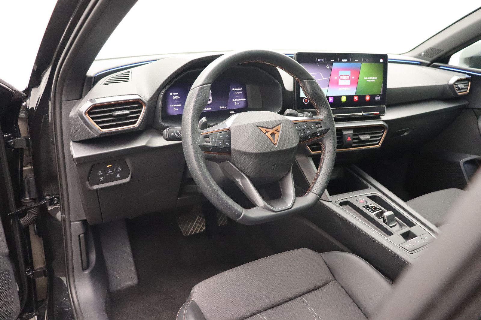 Fahrzeugabbildung CUPRA Leon ST 1.5 eTSI DSG LED Pano Beats
