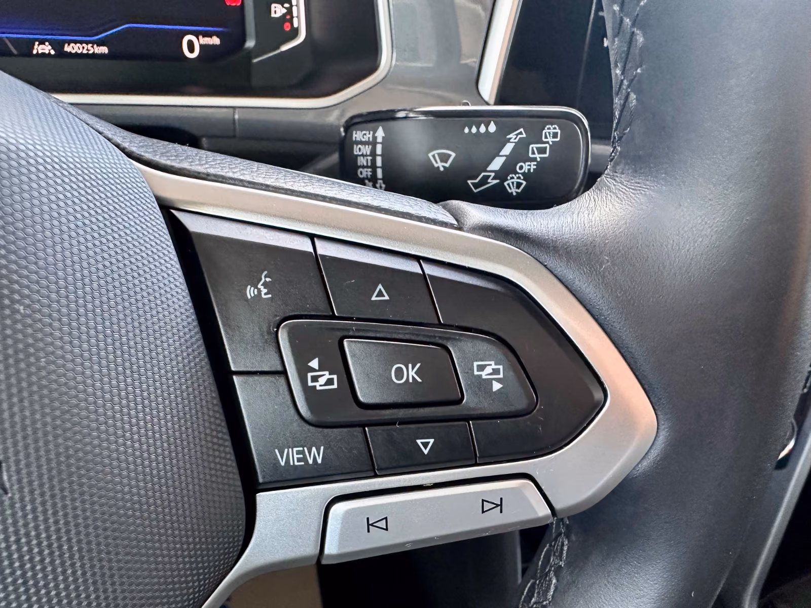 Volkswagen T-Roc 1.5 TSI Style LED App-Connect 1.Hand, миниатюра 16