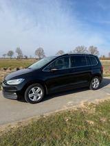Volkswagen Touran 1.5 TSI OPF Highline Matrix-LED AHK