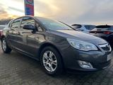 Opel Astra J Lim. Edition 1.7 CDTI*NAVI*KLIMA*ALU*EU5 - Opel Astra aus 2011 mit Diesel-Antrieb
