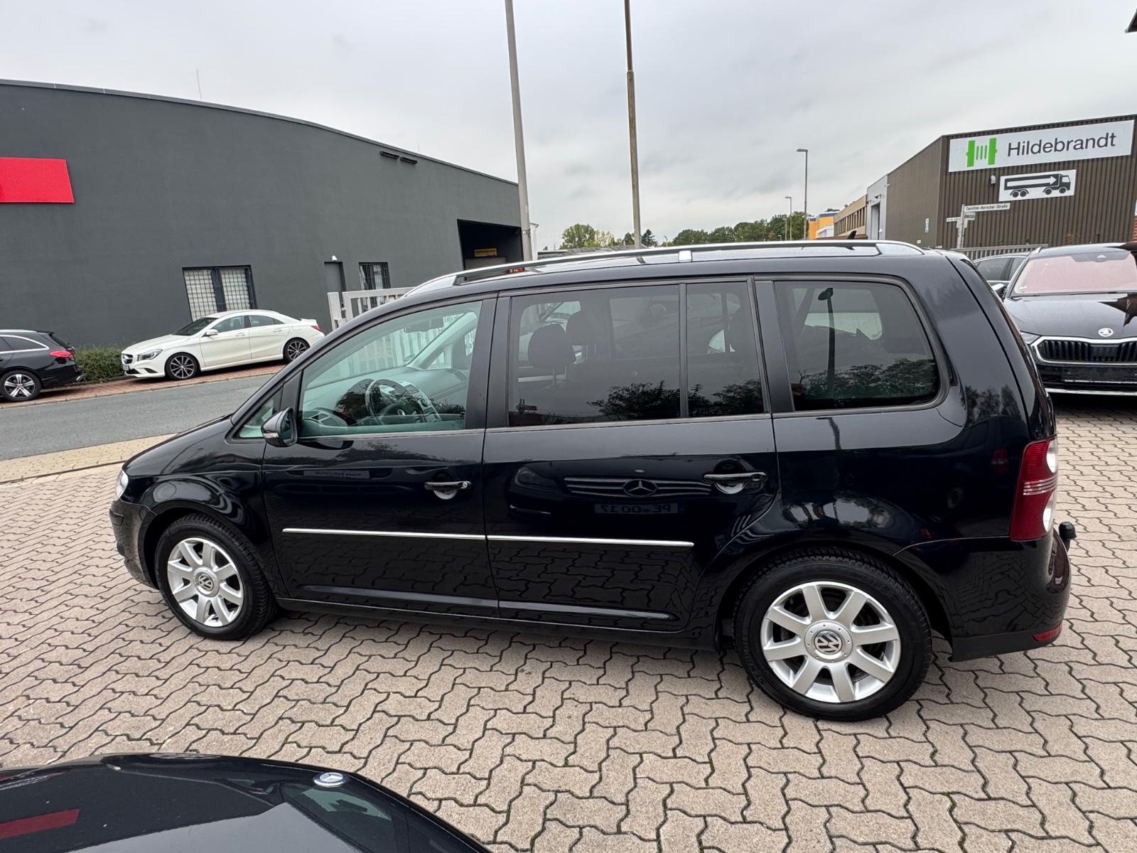 Volkswagen Touran 2009 — engine 1.390 cm³, 140 HP (103kW)