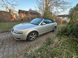 Audi A4 2.4 Cabriolet mit neuem TÜV bis 04/27 - Audi A4 aus 2004: Cabrio
