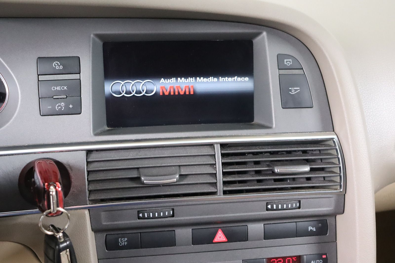Fahrzeugabbildung Audi A6 3.0 TDI quattro Avant * Bi-Xenon * Memory