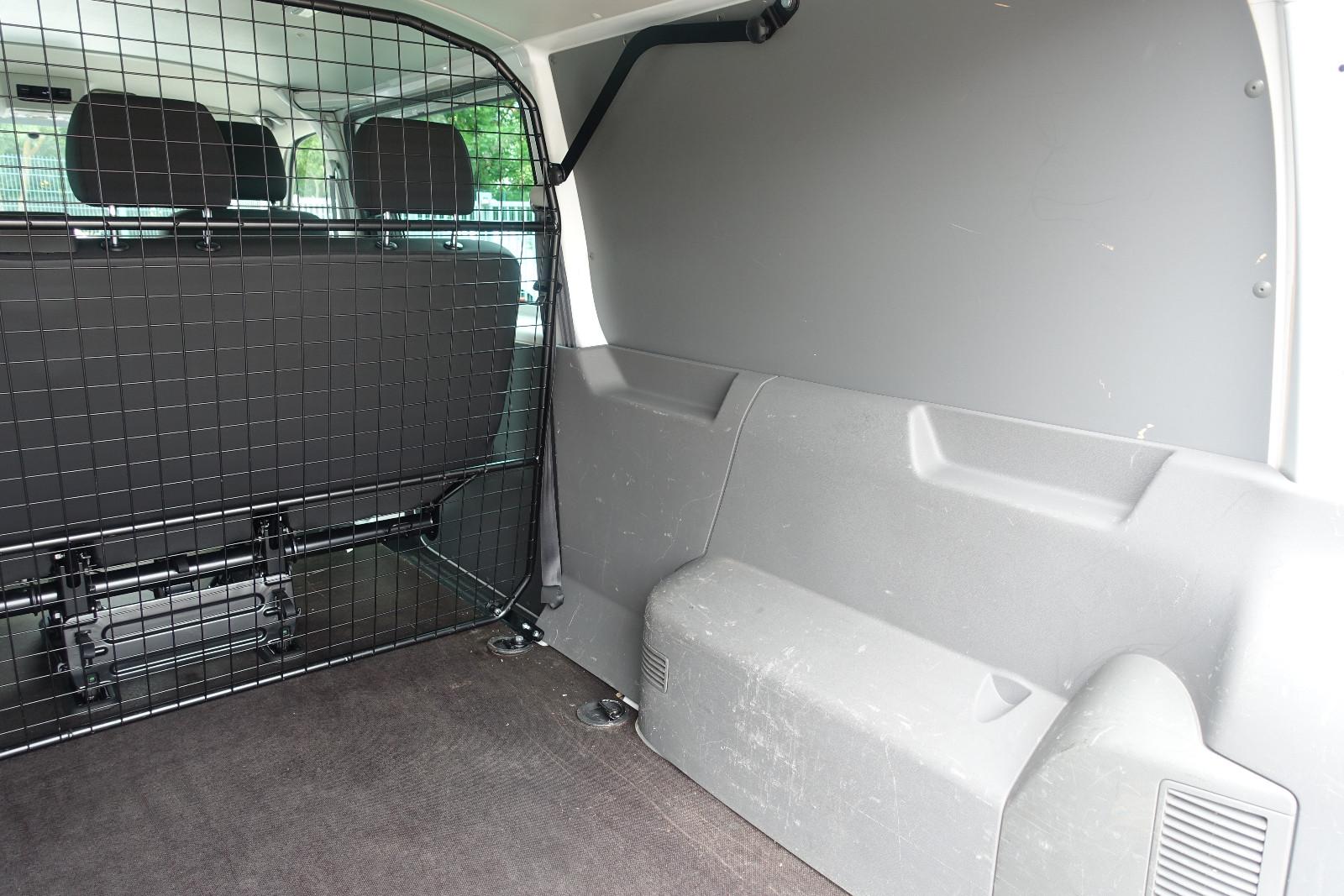 Volkswagen T6.1 Mixto lang*5-Sitzer*Klima*Navi*AppleCarPlay